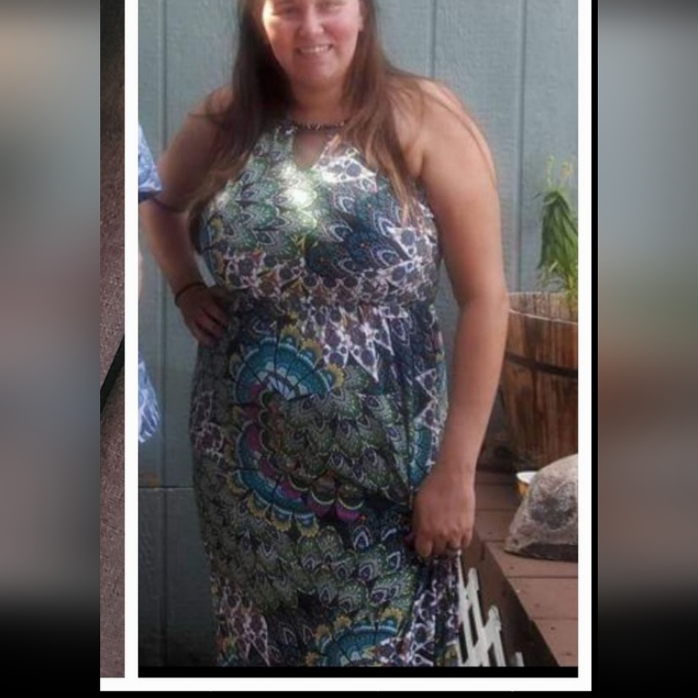 Dress - Picture 6 of 6